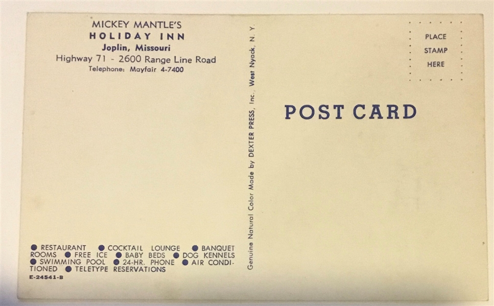 VINTAGE MICKEY MANTLE HOLIDAY INN POST CARD - BATTING