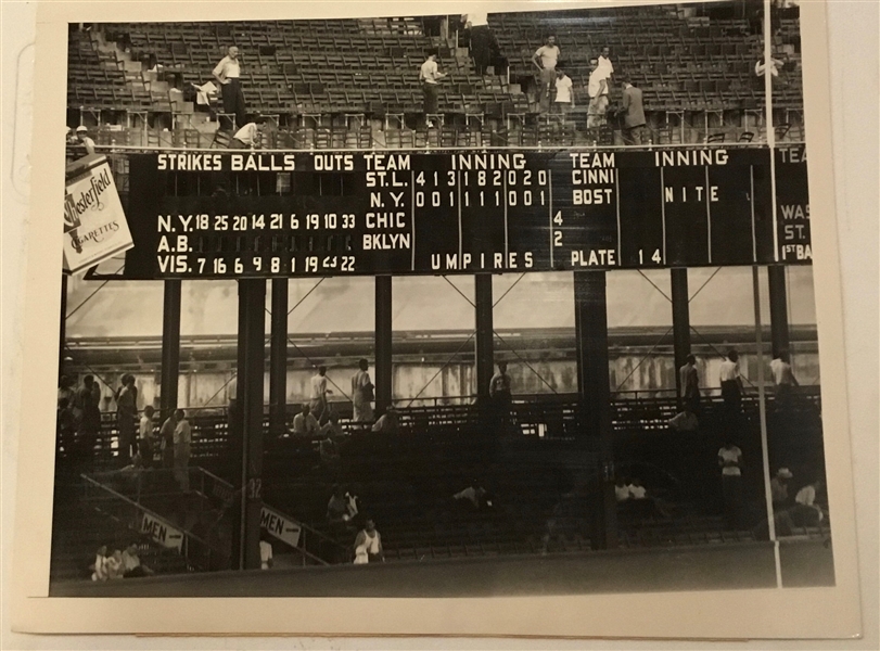 1948 POLO GROUNDS SCOREBOARD WIRE PHOTO