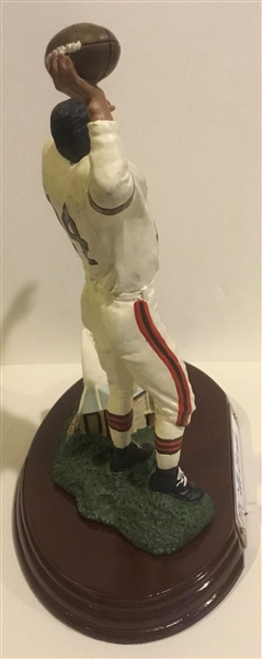 LIMITED EDITION OTTO GRAHAM CLEVELAND BROWNS HALL OF FAME SIGNED STATUE