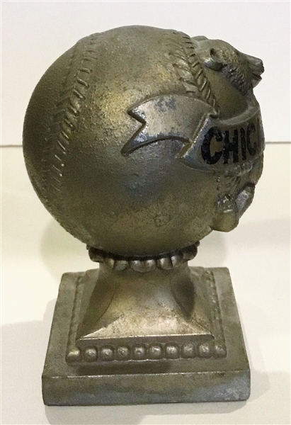 VINTAGE CHICAGO CUBS MASCOT PAPERWEIGHT - AWESOME!