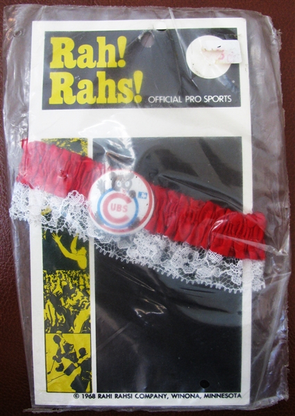 1968 CHICAGO CUBS GARTER & PIN SEALED ON CARD