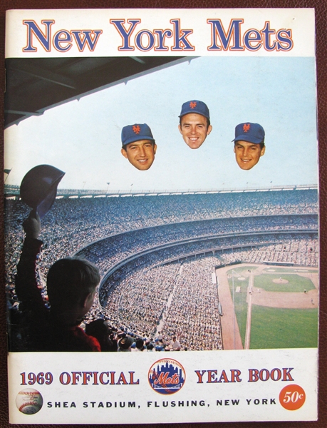 1969 NEW YORK METS YEARBOOK- CHAMPIONSHIP YEAR !