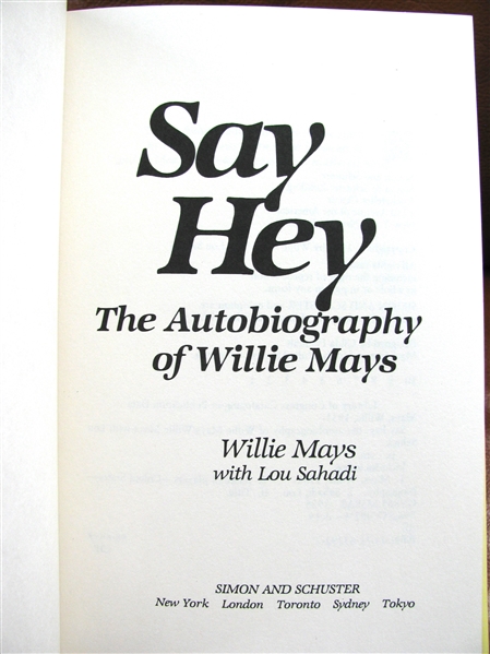 WILLIE MAYS 'SAY HEY' SIGNED HARD COVER BOOK w/CAS COA