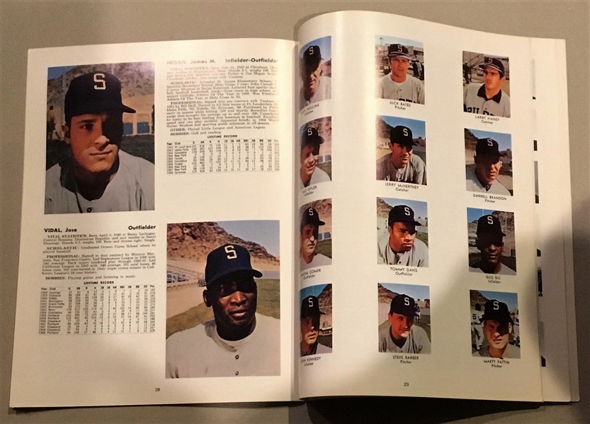 1969 SEATTLE PILOTS YEARBOOK- ONLY YEAR OF FRANCHISE