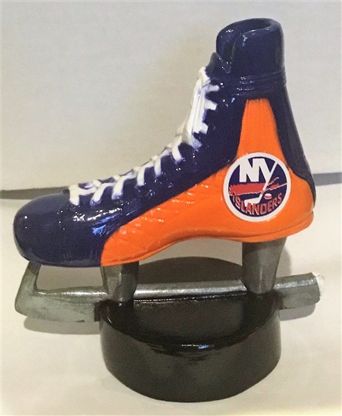 VINTAGE 70's NEW YORK ISLANDERS SKATE/PUCK BOTTLE OPENER-PAPERWEIGHT