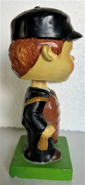 60's UMPIRE BOBBING HEAD - RARE