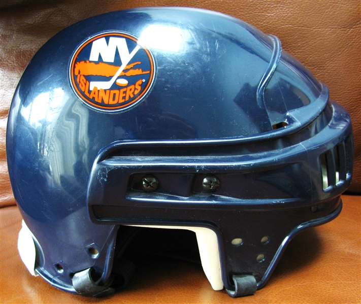 ADRIAN AUCOIN SIGNED NY ISLANDERS HOCKEY HELMET w/CAS COA