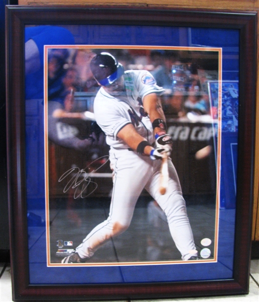 MIKE PIAZZA SIGNED 16 x 20 PHOTO w/STEINER