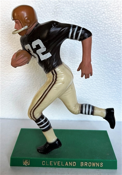 60's CLEVELAND BROWNS HARTLAND STATUE - RUNNING BACK