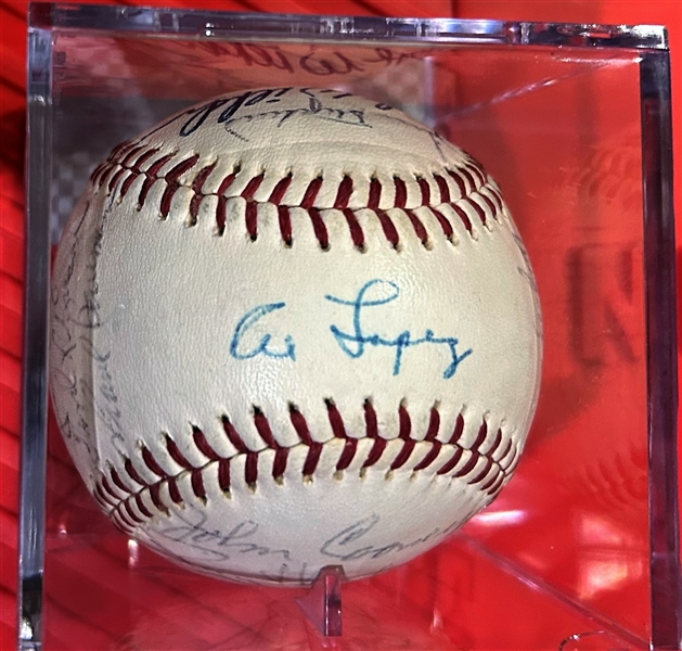 60's CHICAGO WHITE SOX TEAM SIGNED BASEBALL w/CAS AUTHENTICATION