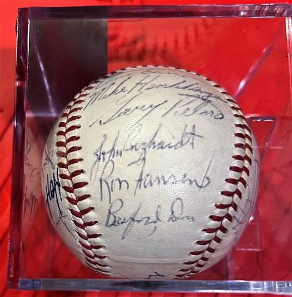 60's CHICAGO WHITE SOX TEAM SIGNED BASEBALL w/CAS AUTHENTICATION