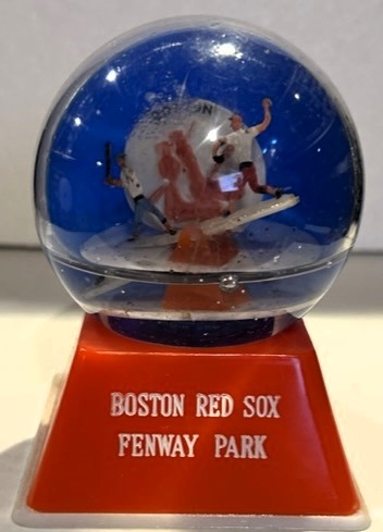 VINTAGE BOSTON RED SOX FENWAY PARK SOUVENIR SNOW GLOBE