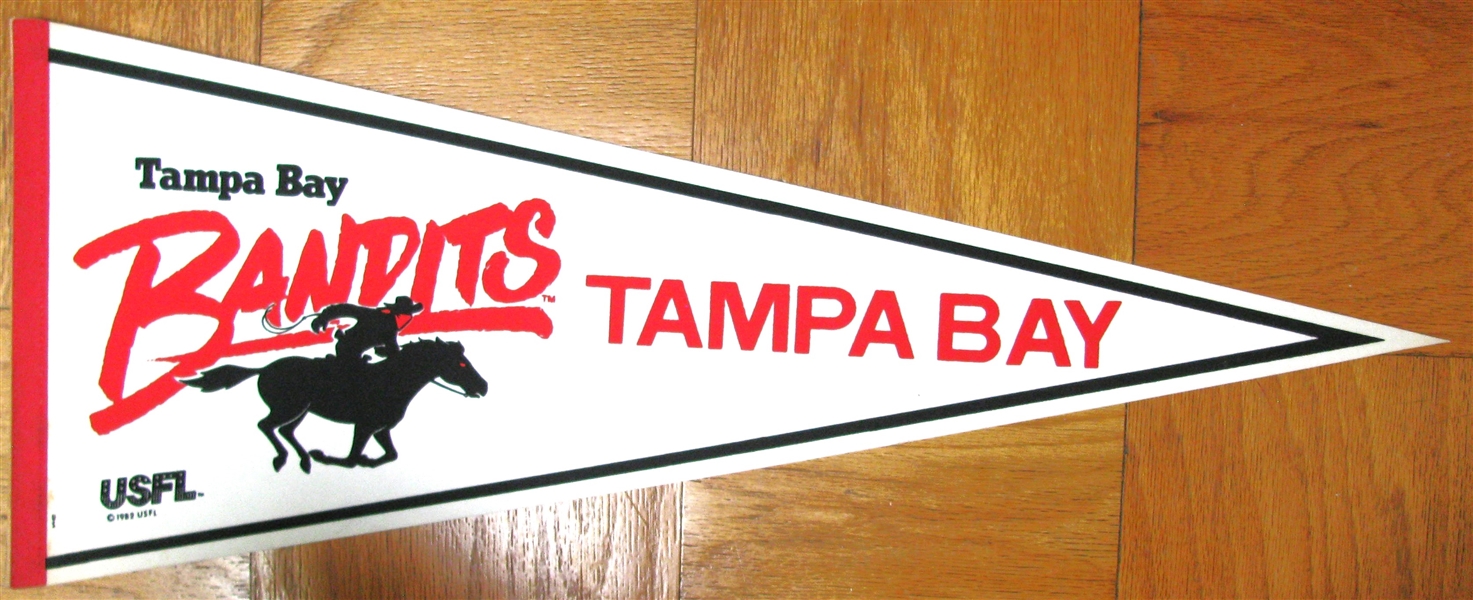 80's USFL TAMPA BAY BANDITS PENNANT