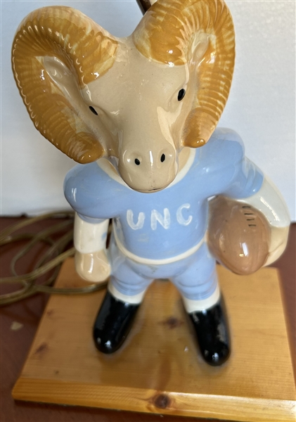 VINTAGE NORTH CAROLINA TARHEELS MASCOT LAMP- SUPER RARE!