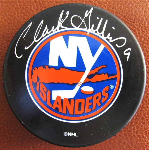 CLARK GILLIES #9 SIGNED NY ISLANDERS HOCKEY PUCK w/CAS COA