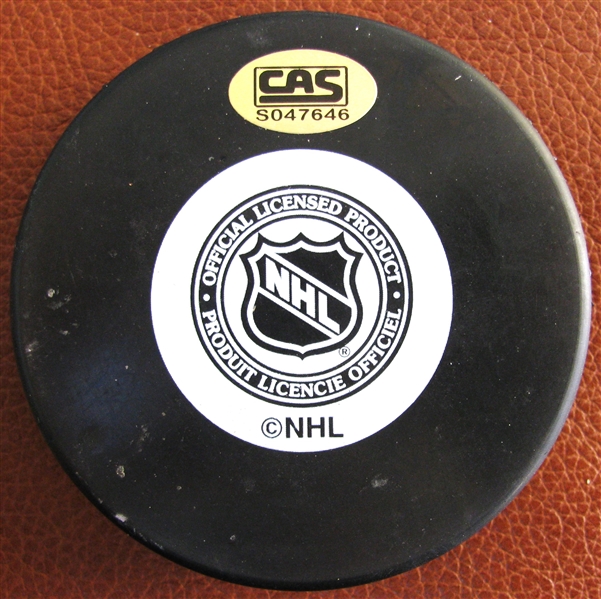 DUANE SUTTER SIGNED NY ISLANDERS HOCKEY PUCK w/CAS COA