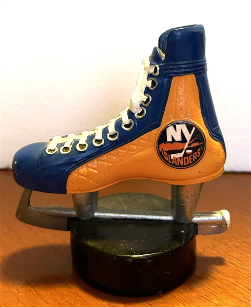 VINTAGE 70's NEW YORK ISLANDERS SKATE/PUCK BOTTLE OPENER-PAPERWEIGHT