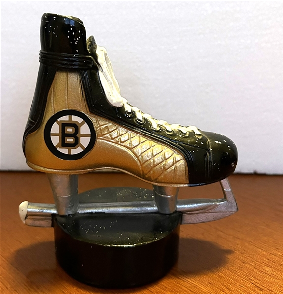 VINTAGE 70's BOSTON BRUINS SKATE/PUCK BOTTLE OPENER-PAPERWEIGHT