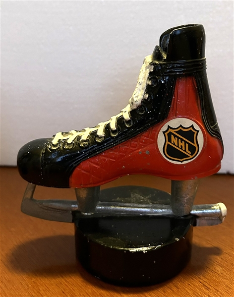 VINTAGE 70's CHICAGO BLACK HAWKS SKATE/PUCK BOTTLE OPENER-PAPERWEIGHT