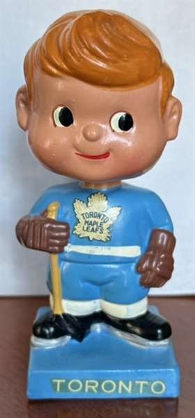 60's TORONTO MAPLE LEAFS SQUARE BASE BOBBING HEAD