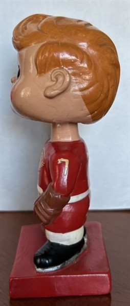 60's DETROIT RED WINGS SQUARE BASE BOBBING HEAD