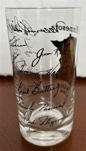 1964 MINNESOTA TWINS GLASS w/FACSIMILE AUTOGRAPHS