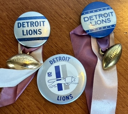 VINTAGE LOT OF 3 NFL DETROIT LIONS PINS