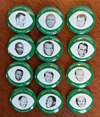 VINTAGE LOT OF 12 DRENKS POTATO CHIPS GREEN BAY PACKERS PLAYER PINS