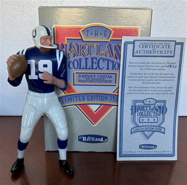 JOHNNY UNITAS HARTLAND STATUE w/BOX & COA