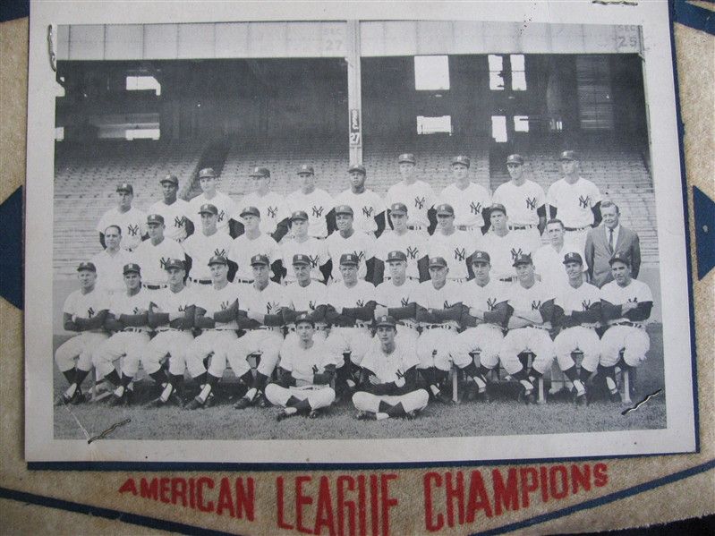 1961 NEW YORK YANKEES WORLD SERIES PHOTO PENNANT