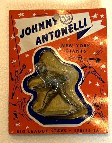 1956 JOHNNY ANTONELLI BIG LEAGUE STARS STATUE ON CARD