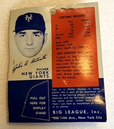 1956 JOHNNY ANTONELLI BIG LEAGUE STARS STATUE ON CARD