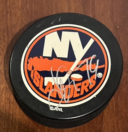 ALEXEI YASHIN NEW YORK ISLANDERS SIGNED PUCK w/JSA COA