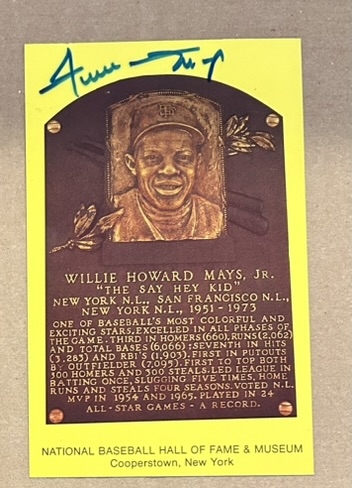 WILLIE MAYS SIGNED HOF POST CARD w/JSA COA