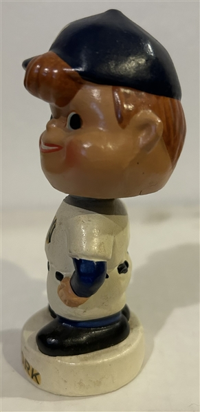 60's NEW YORK YANKEES mini BOBBING HEAD - MOON FACE 