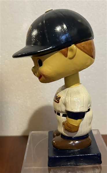 60's MINNESOTA TWINS COLOR BASE BOBBING HEAD