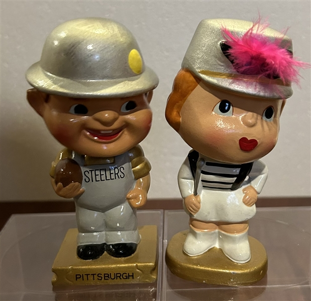 60's PITTSBURGH STEELERS KISSING PAIR BOBBING HEADS w/BOX