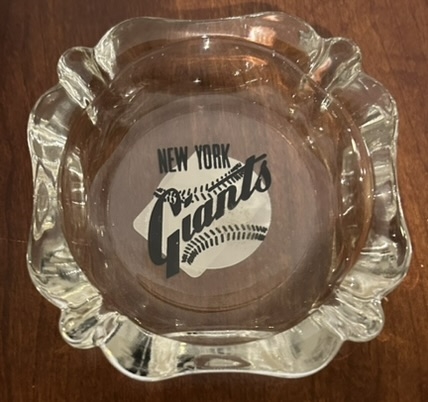 50's NEW YORK GIANTS BIG LEAGUER ASH TRAY