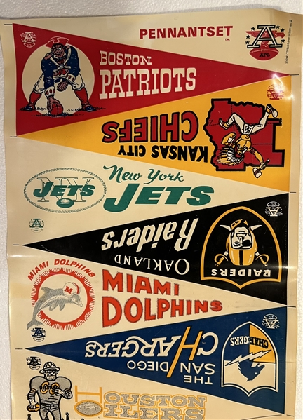 1966 AFL VINYL PENNANT SET