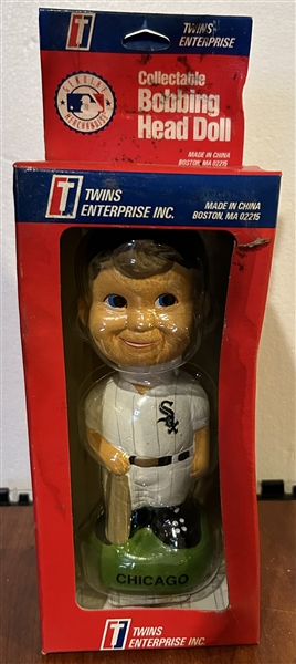 CHICAGO WHITE SOX BOBBING HEAD w/BOX