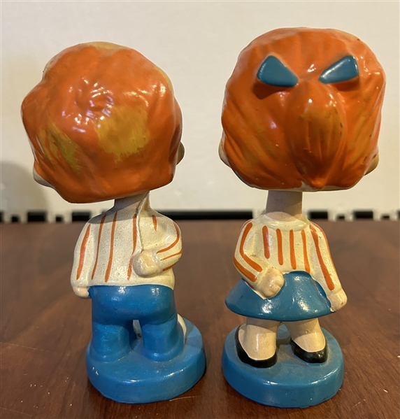 VINTAGE 1964-65 NEW YORK WORLD'S FAIR KISSING BOBBING HEADS