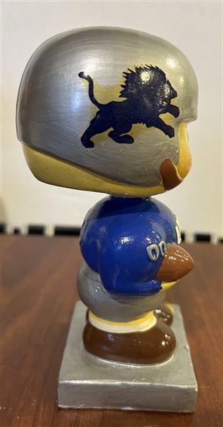 60's DETROIT LIONS SQUARE BASE BOBBING HEAD