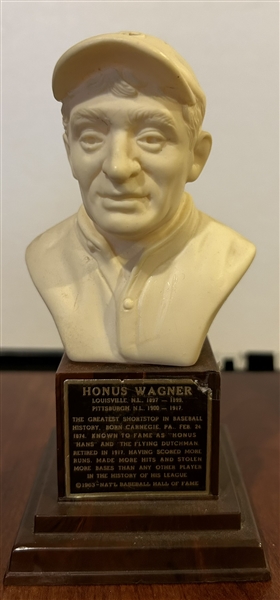 1963 HONUS WAGNER OF FAME BUST / STATUE