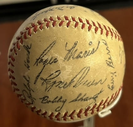 1960 NEW YORK YANKEES FACSIMILE SIGNED BASEBALL