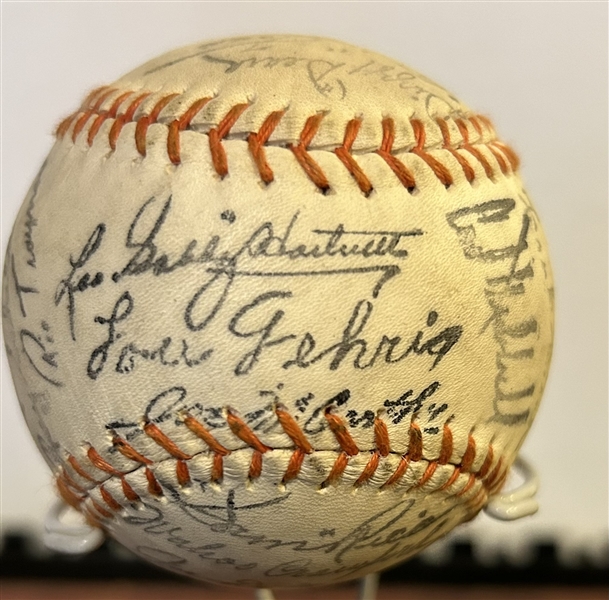 HALL OF FAME FACSIMILE SIGNED BASEBALL-w/RUTH & GEHRIG