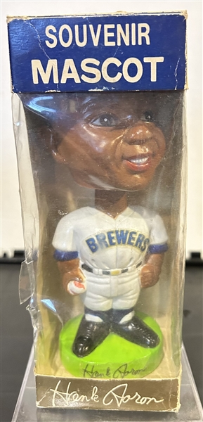 VINTAGE 70's HANK AARON BOBBING HEAD w/BOX