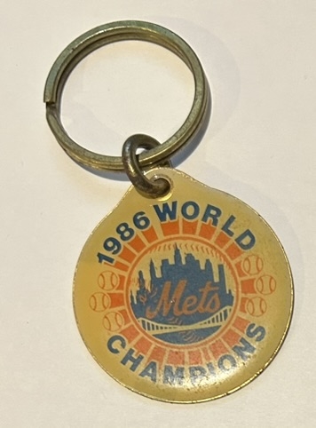 1986 NEW YORK METS WORLD CHAMPIONS KEY RING