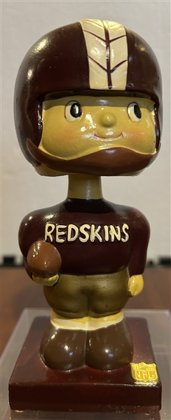 60's WASHINGTON REDSKINS SQUARE BASE BOBBING HEAD 