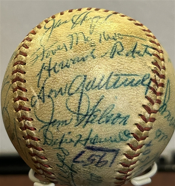 1957 CHICAGO WHITE SOX TEAM SIGNED BASEBALL - 31 SIGNATURES w/COA