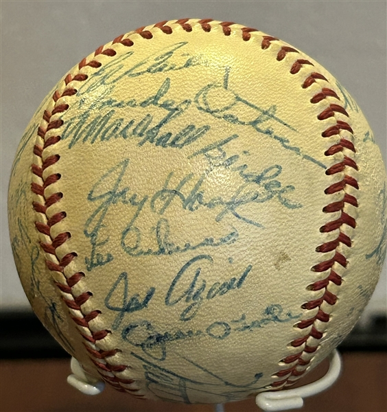 1960 CINCINNATI REDS TEAM SIGNED BASEBALL - 27 SIGNATURES w/LOA